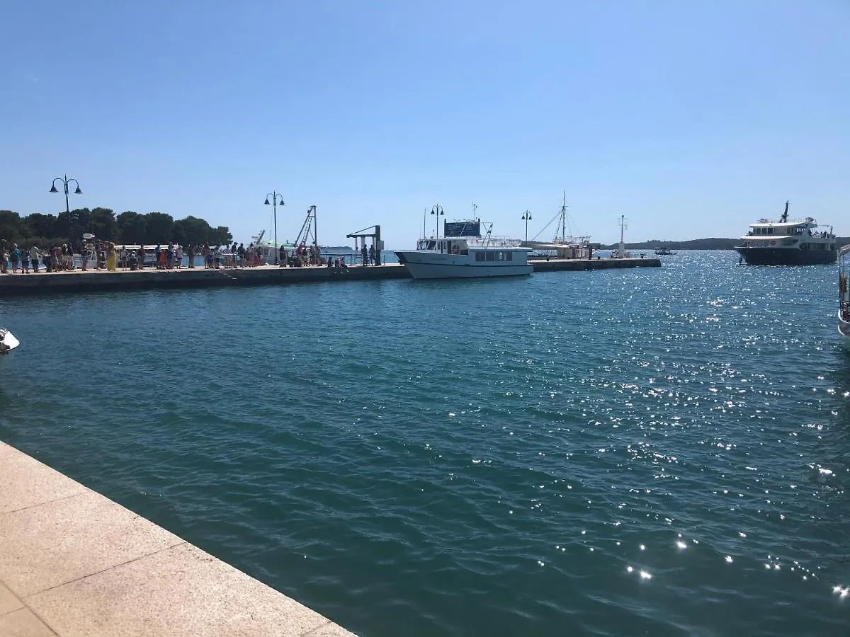 Istrian Stone House In The Heart Of The Beautiful Fishing Village Fazana - Only Few Steps From The Sea And The Wonderful Beach - Incl Plasma-Quad-Plus-Filter Against C O V I D