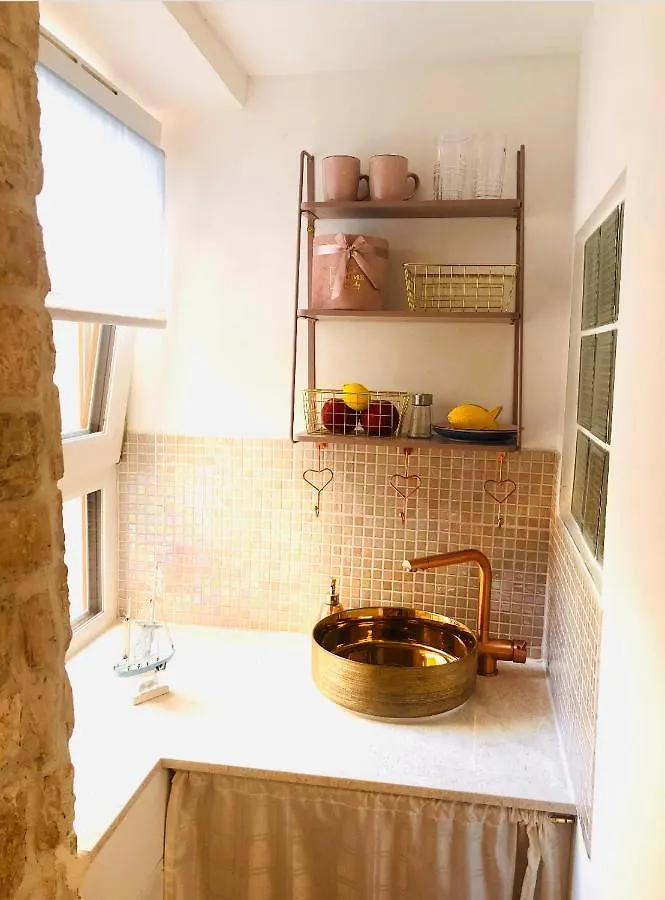 Istrian Stone House: Seaside Retreat in Fazana with COVID-Safe Filtration Apartment